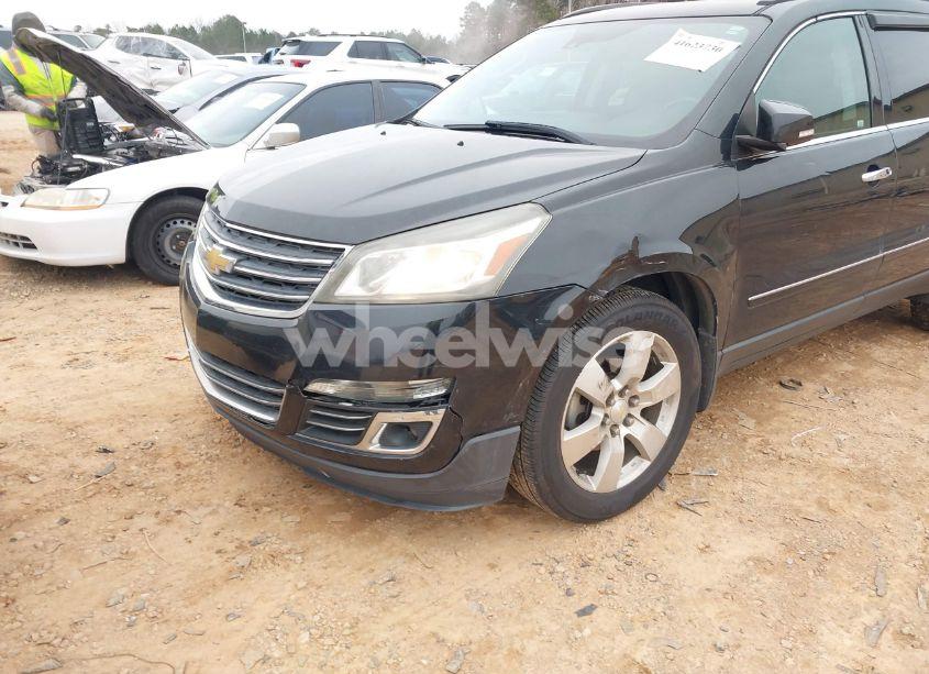 Photo 6 of 2014 Chevrolet Traverse LTZ (VIN 1GNKVJKDXEJ242108)