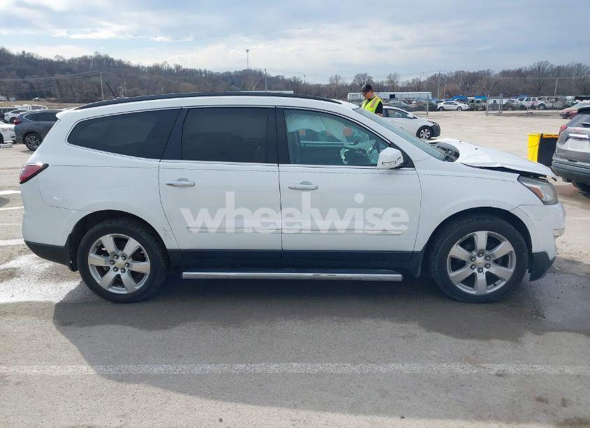 Photo 13 of 2017 Chevrolet Traverse PREMIER (VIN 1GNKVJKDXHJ267594)