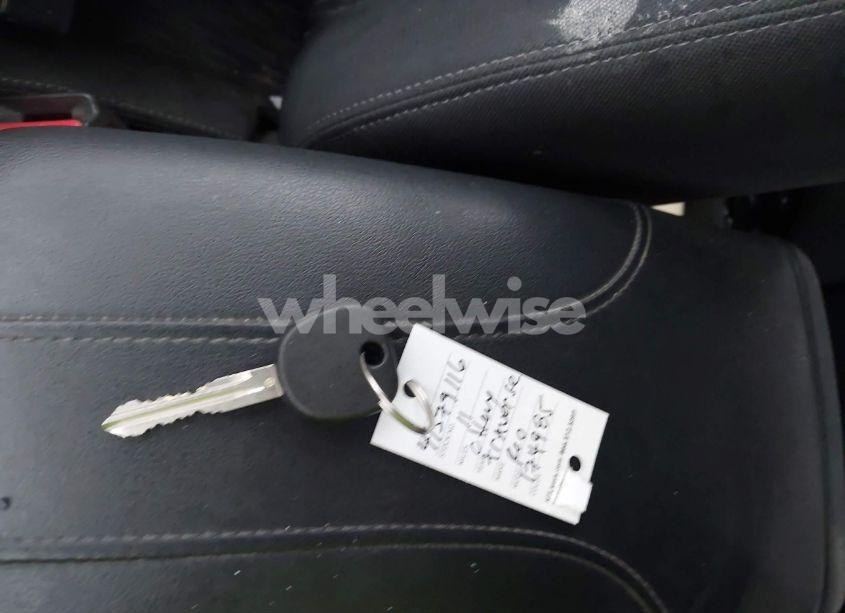 Photo 11 of 2011 Chevrolet Traverse LTZ (VIN 1GNKVLED0BJ174985)