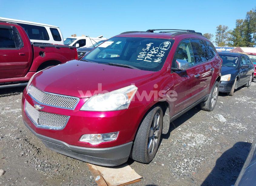 Photo 2 of 2011 Chevrolet Traverse LTZ (VIN 1GNKVLED0BJ174985)