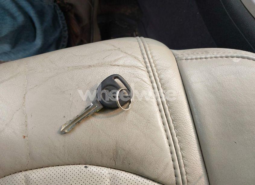 Photo 11 of 2011 Chevrolet Traverse LTZ (VIN 1GNKVLED1BJ190242)