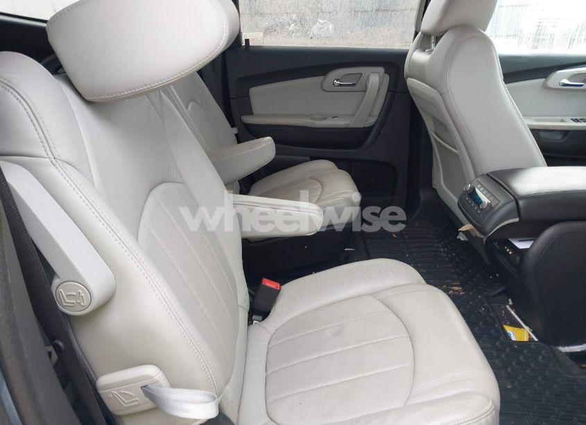 Photo 8 of 2011 Chevrolet Traverse LTZ (VIN 1GNKVLED2BJ107689)