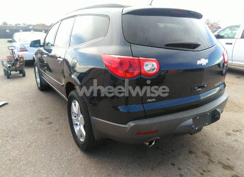 Photo 3 of 2011 Chevrolet Traverse LTZ (VIN 1GNKVLED2BJ395309)