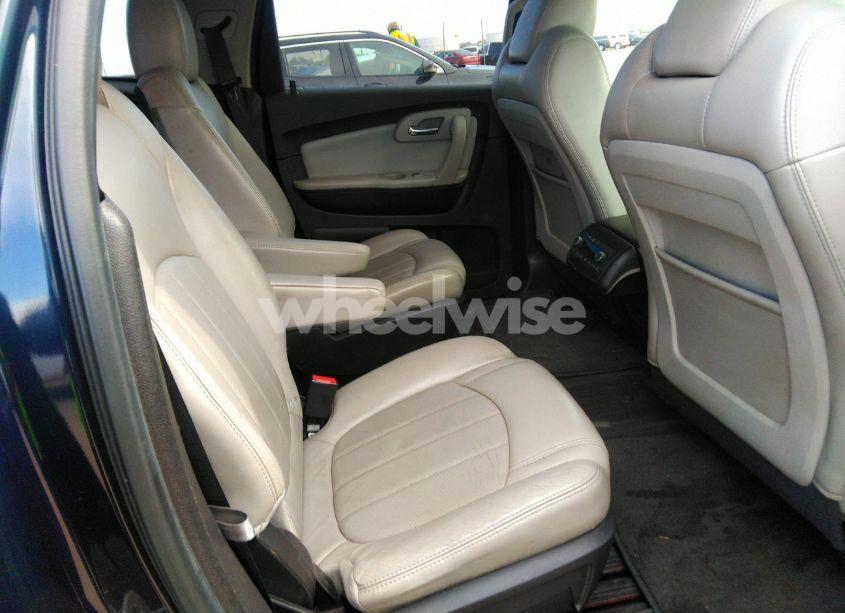Photo 8 of 2011 Chevrolet Traverse LTZ (VIN 1GNKVLED2BJ395309)
