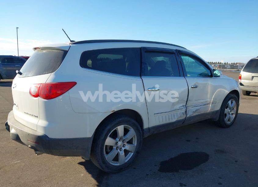 Photo 4 of 2012 Chevrolet Traverse LTZ (VIN 1GNKVLED2CJ328002)