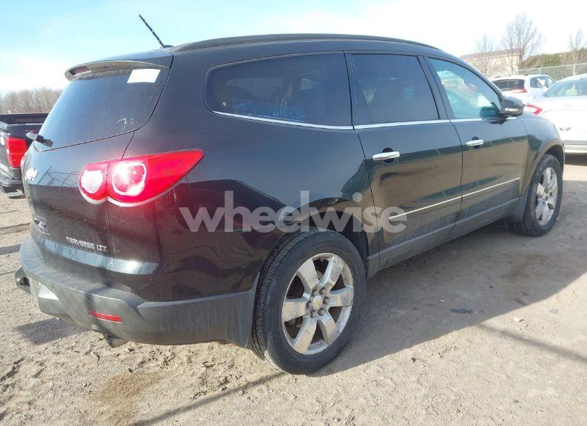 Photo 4 of 2011 Chevrolet Traverse LTZ (VIN 1GNKVLED3BJ265393)