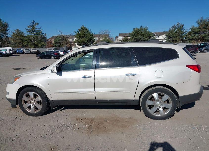 Photo 14 of 2011 Chevrolet Traverse LTZ (VIN 1GNKVLED3BJ296613)
