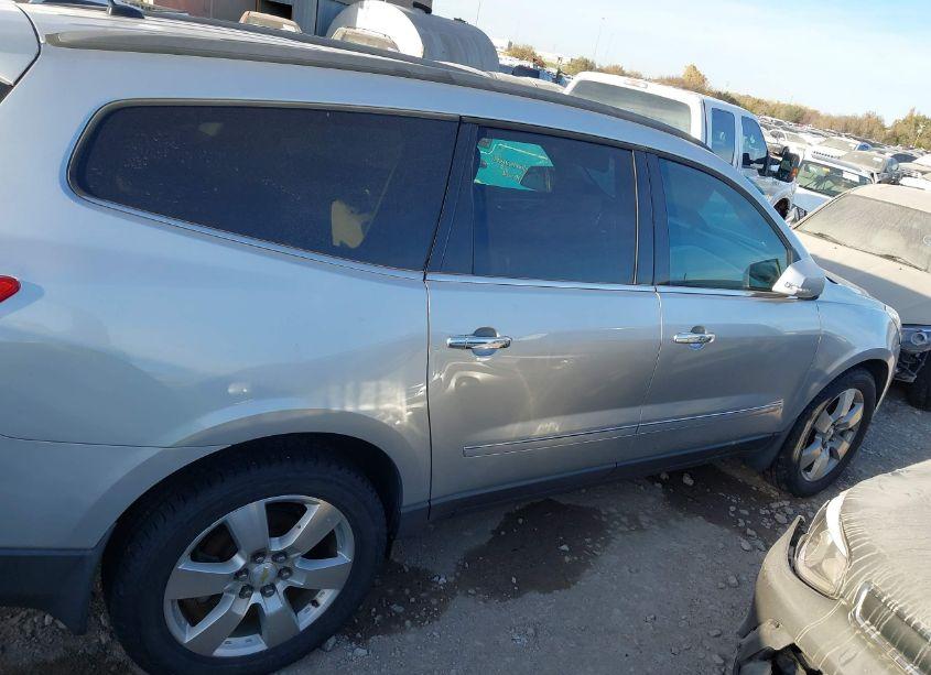 Photo 14 of 2011 Chevrolet Traverse LTZ (VIN 1GNKVLED4BJ167571)