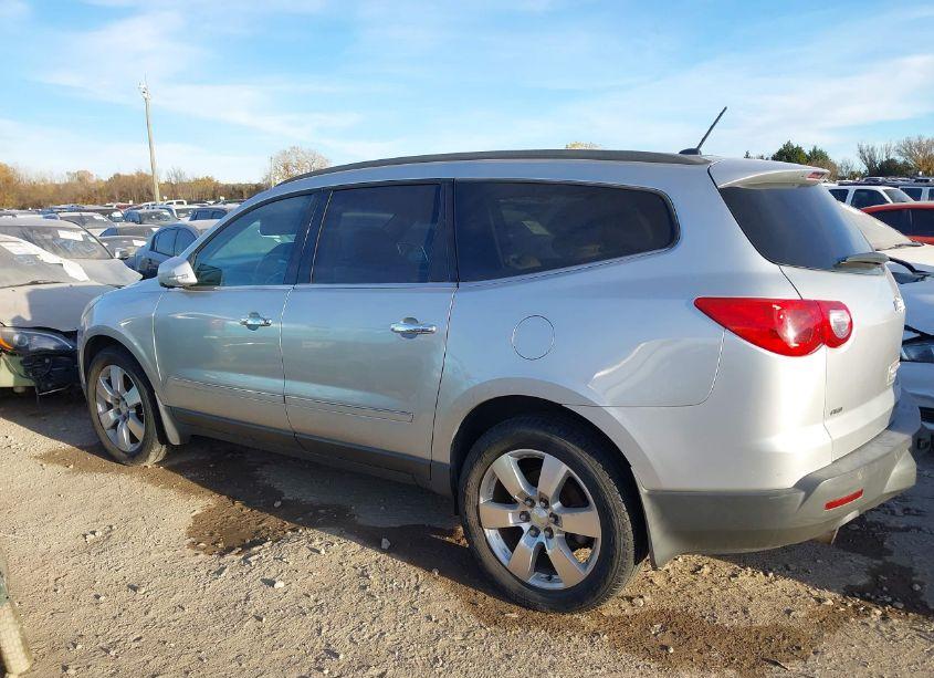 Photo 15 of 2011 Chevrolet Traverse LTZ (VIN 1GNKVLED4BJ167571)