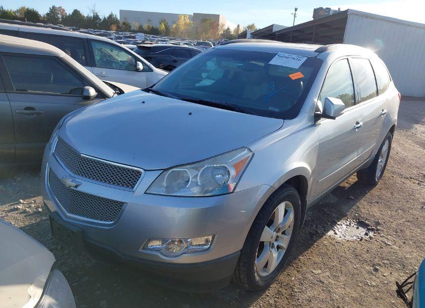 Photo 2 of 2011 Chevrolet Traverse LTZ (VIN 1GNKVLED4BJ167571)