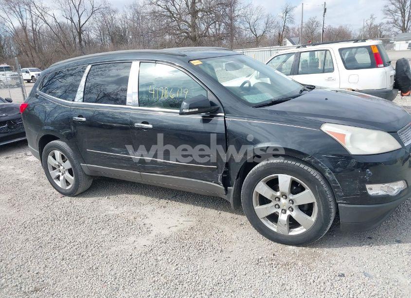 Photo 6 of 2011 Chevrolet Traverse LTZ (VIN 1GNKVLED5BJ306879)
