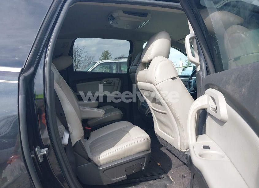 Photo 8 of 2011 Chevrolet Traverse LTZ (VIN 1GNKVLED5BJ306879)