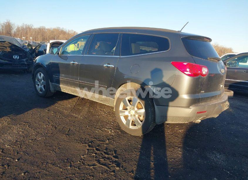 Photo 3 of 2011 Chevrolet Traverse LTZ (VIN 1GNKVLED5BJ364569)