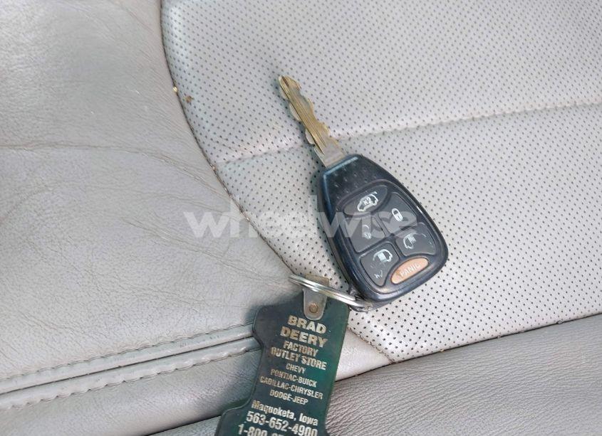 Photo 11 of 2012 Chevrolet Traverse LTZ (VIN 1GNKVLED5CJ197695)