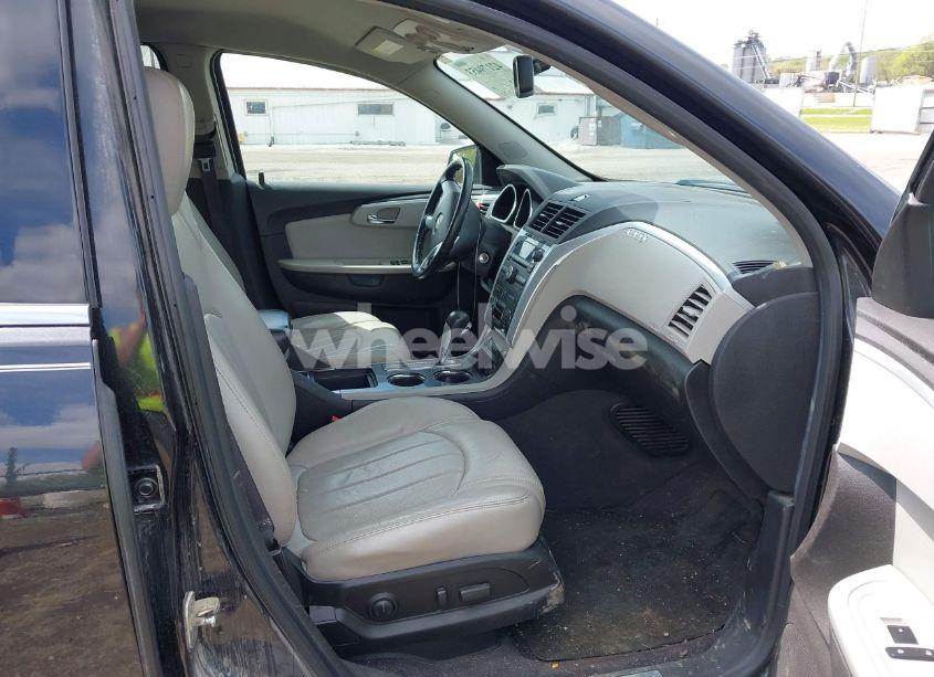 Photo 5 of 2012 Chevrolet Traverse LTZ (VIN 1GNKVLED5CJ197695)