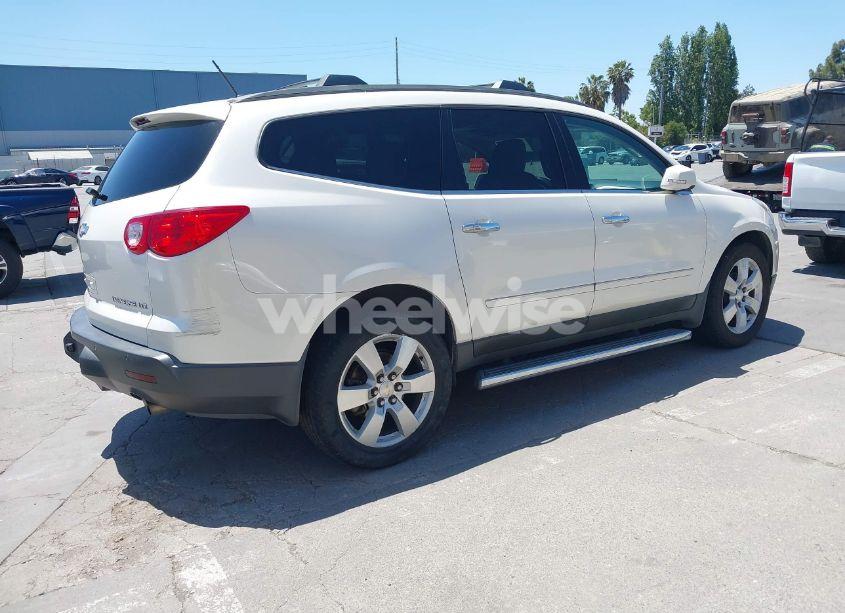 Photo 4 of 2012 Chevrolet Traverse LTZ (VIN 1GNKVLED5CJ210140)