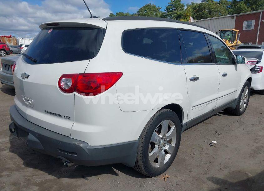 Photo 4 of 2011 Chevrolet Traverse LTZ (VIN 1GNKVLED6BJ128366)