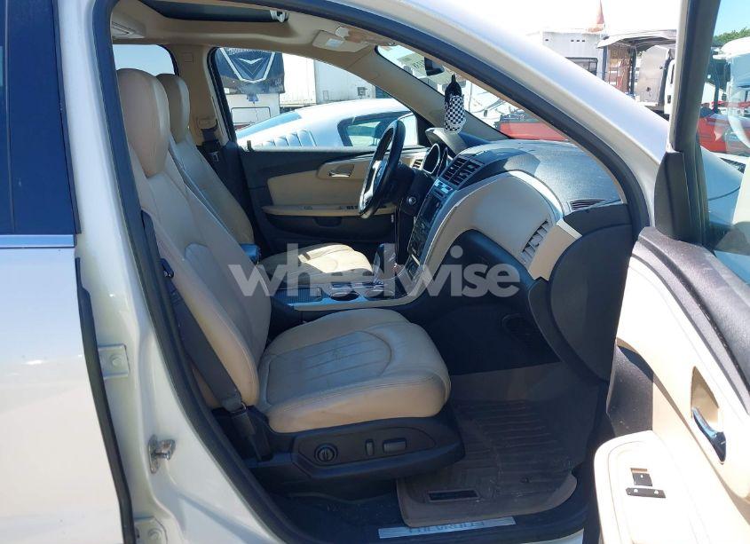 Photo 5 of 2011 Chevrolet Traverse LTZ (VIN 1GNKVLED6BJ394003)