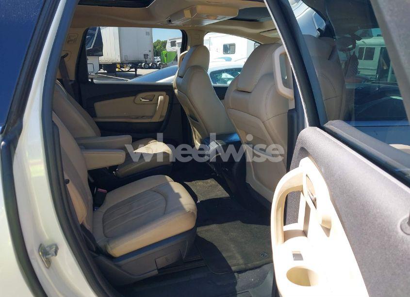 Photo 8 of 2011 Chevrolet Traverse LTZ (VIN 1GNKVLED6BJ394003)