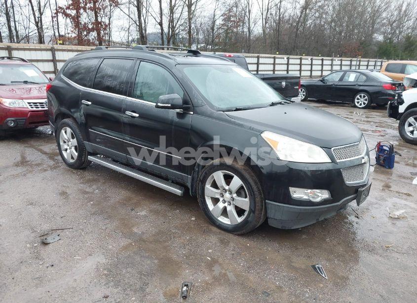 2011 Chevrolet Traverse LTZ (VIN 1GNKVLED8BJ195079) main photo