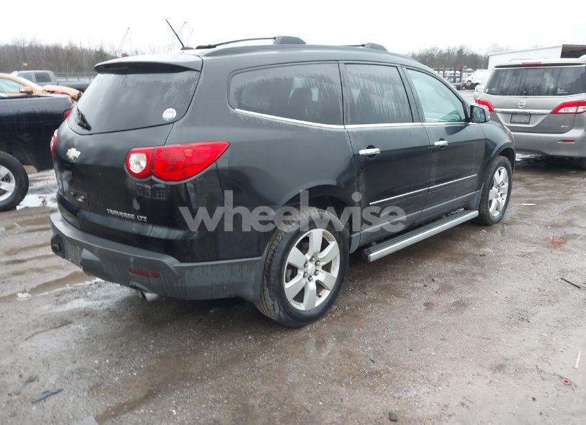 Photo 4 of 2011 Chevrolet Traverse LTZ (VIN 1GNKVLED8BJ195079)