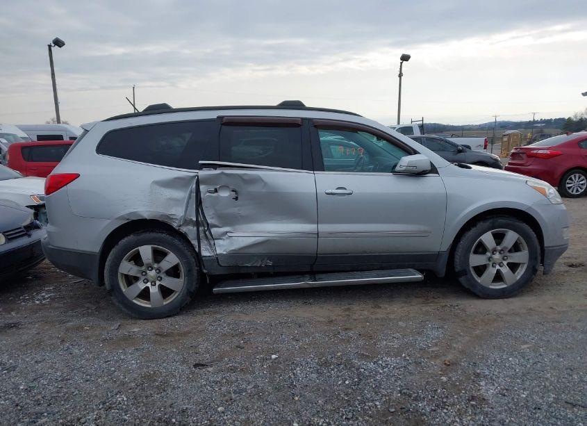 Photo 6 of 2011 Chevrolet Traverse LTZ (VIN 1GNKVLED8BJ403929)