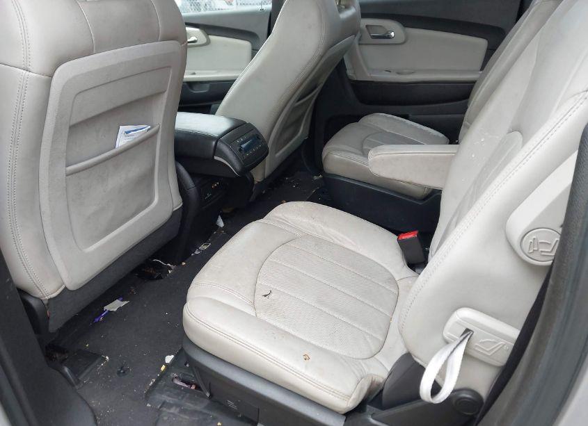 Photo 8 of 2011 Chevrolet Traverse LTZ (VIN 1GNKVLED8BJ403929)