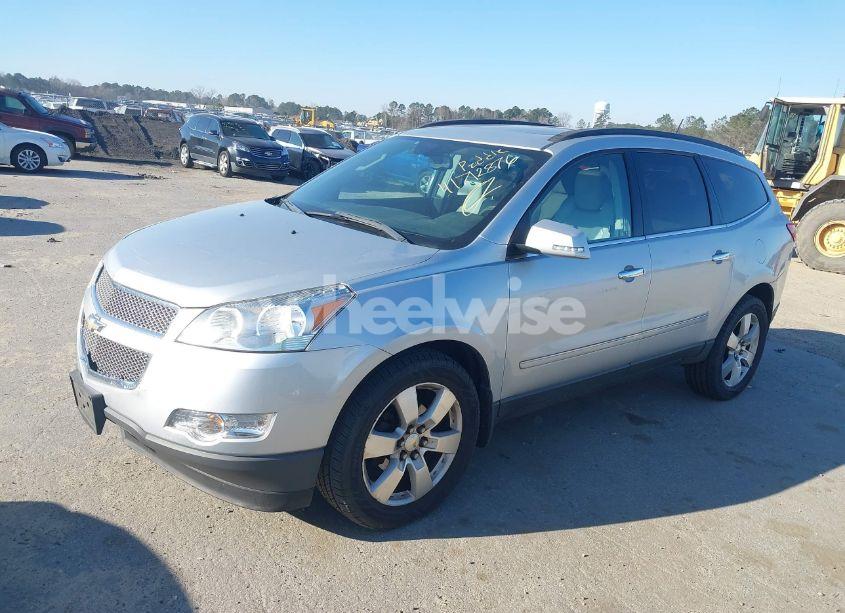 Photo 2 of 2011 Chevrolet Traverse LTZ (VIN 1GNKVLED8BJ406037)