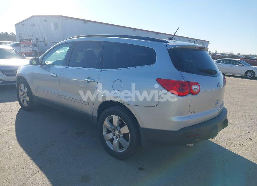Photo 3 of 2011 Chevrolet Traverse LTZ (VIN 1GNKVLED8BJ406037)