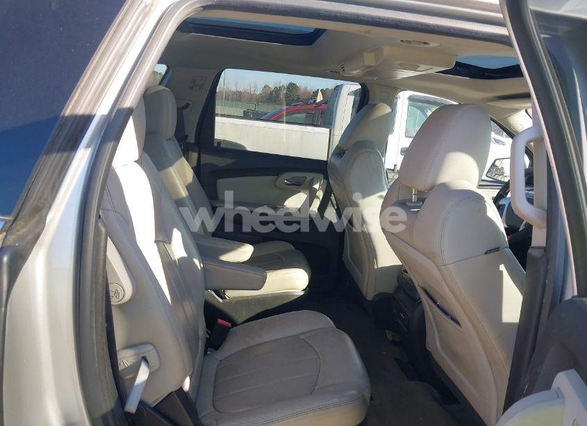 Photo 8 of 2011 Chevrolet Traverse LTZ (VIN 1GNKVLED8BJ406037)