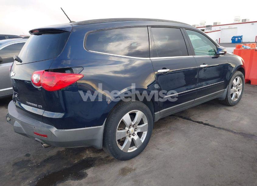Photo 4 of 2012 Chevrolet Traverse LTZ (VIN 1GNKVLED8CJ160463)