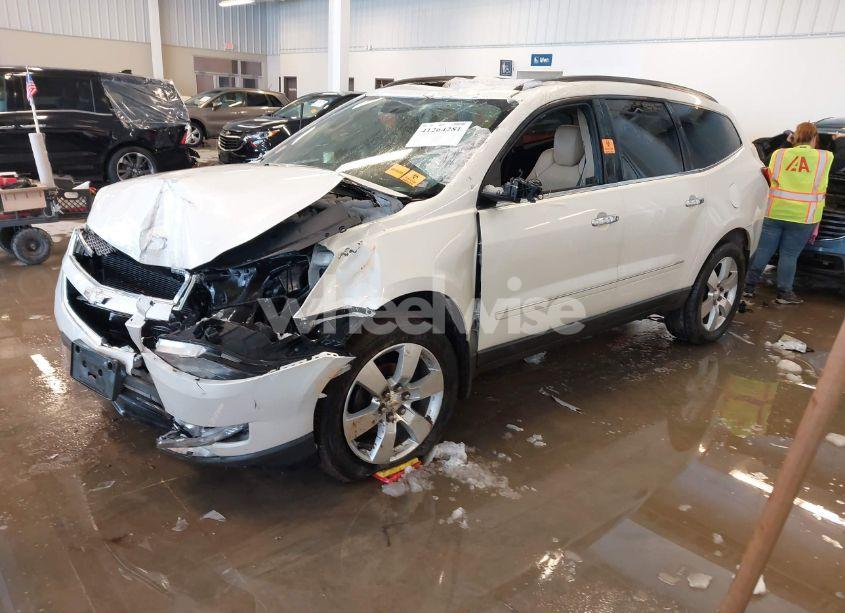 Photo 2 of 2012 Chevrolet Traverse LTZ (VIN 1GNKVLED8CJ394215)