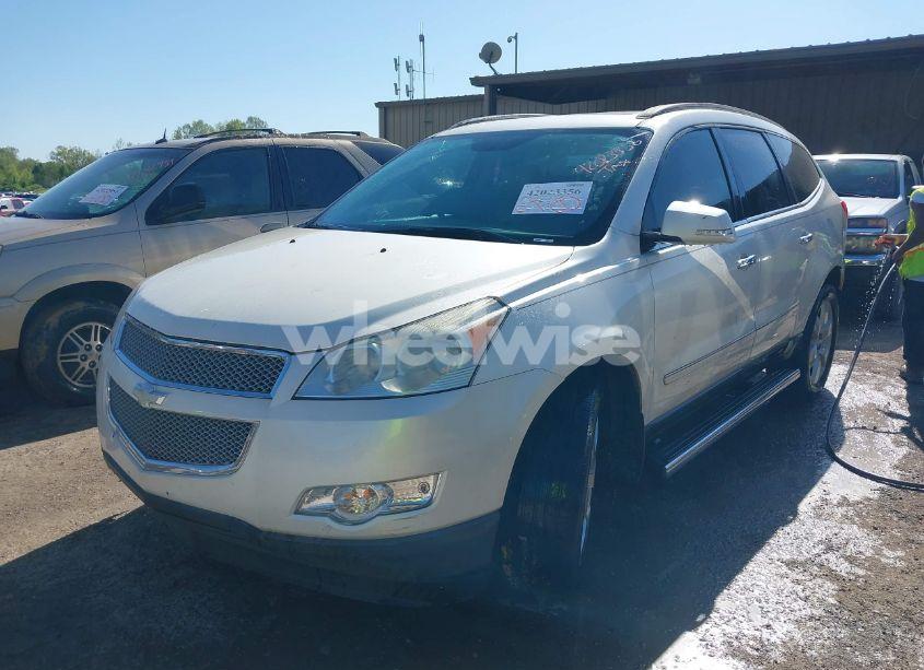 Photo 2 of 2011 Chevrolet Traverse LTZ (VIN 1GNKVLED9BJ158896)
