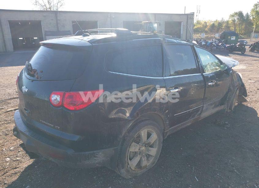 Photo 4 of 2012 Chevrolet Traverse LTZ (VIN 1GNKVLEDXCJ179709)