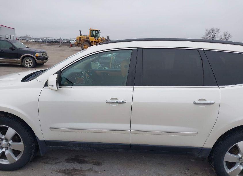 Photo 15 of 2013 Chevrolet Traverse LTZ (VIN 1GNKVLKD0DJ130007)