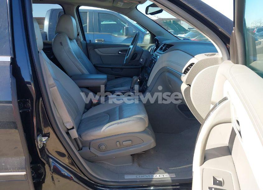 Photo 5 of 2013 Chevrolet Traverse LTZ (VIN 1GNKVLKD1DJ213154)