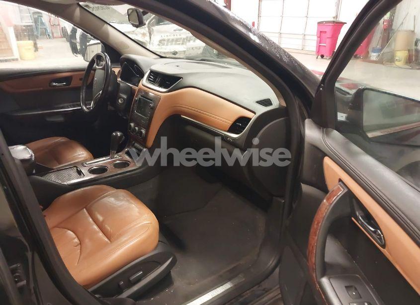 Photo 5 of 2013 Chevrolet Traverse LTZ (VIN 1GNKVLKD2DJ110129)