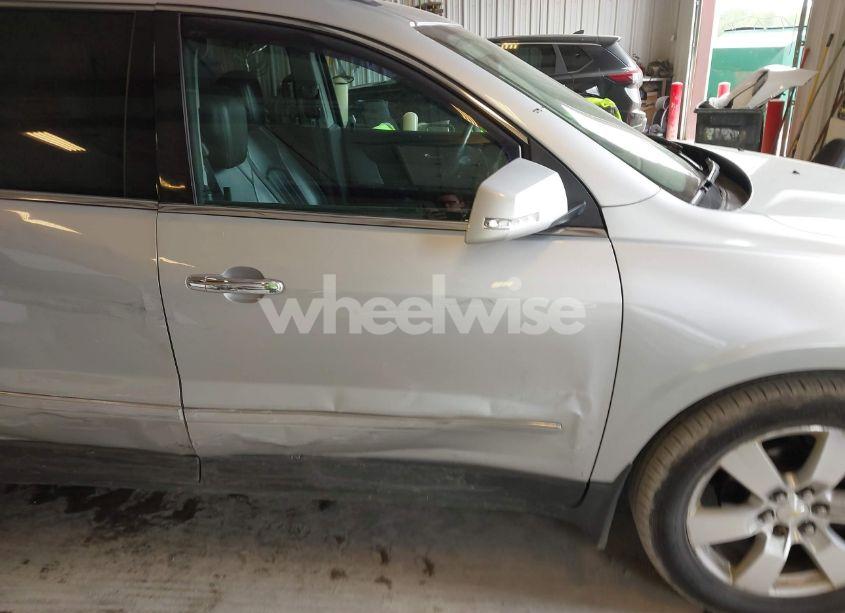 Photo 6 of 2013 Chevrolet Traverse LTZ (VIN 1GNKVLKD6DJ102941)