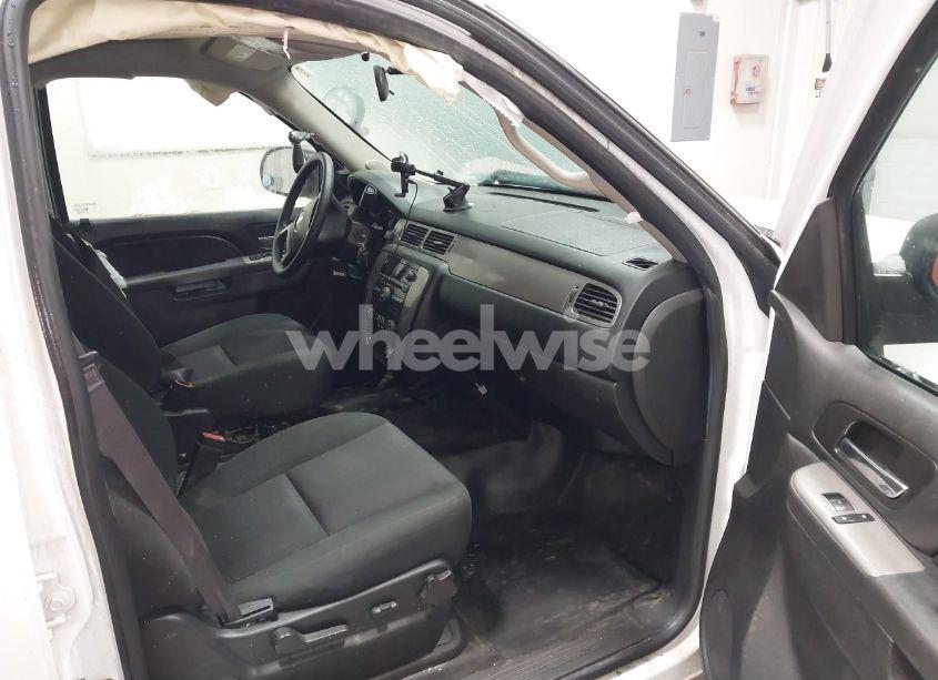 Photo 5 of 2014 Chevrolet Tahoe COMMERCIAL FLEET (VIN 1GNLC2E01ER182083)