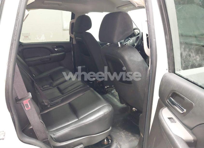 Photo 8 of 2014 Chevrolet Tahoe COMMERCIAL FLEET (VIN 1GNLC2E01ER182083)