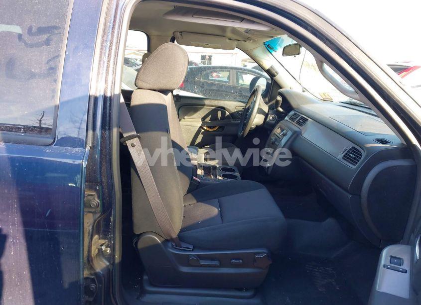 Photo 5 of 2011 Chevrolet Tahoe COMMERCIAL FLEET (VIN 1GNLC2E03BR350480)