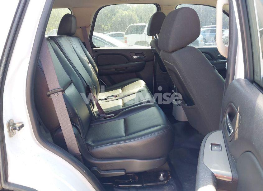 Photo 8 of 2011 Chevrolet Tahoe COMMERCIAL FLEET (VIN 1GNLC2E04BR293125)