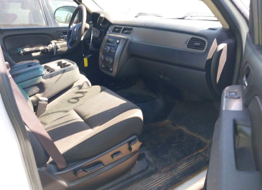 Photo 5 of 2013 Chevrolet Tahoe COMMERCIAL FLEET (VIN 1GNLC2E04DR215334)