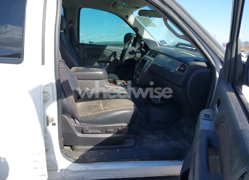 Photo 5 of 2013 Chevrolet Tahoe COMMERCIAL FLEET (VIN 1GNLC2E06DR348757)