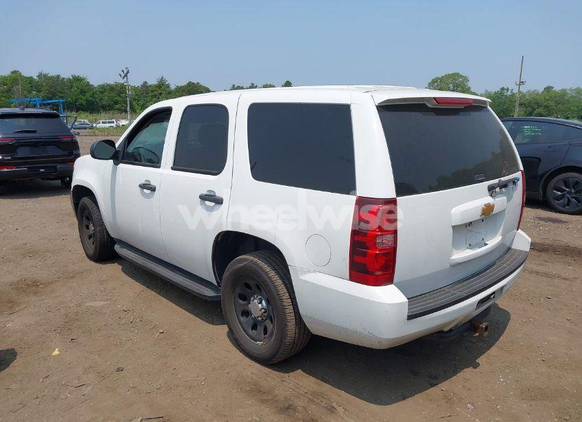 Photo 3 of 2014 Chevrolet Tahoe POLICE (VIN 1GNLC2E07ER228838)