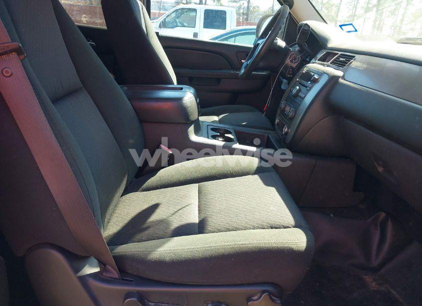 Photo 5 of 2012 Chevrolet Tahoe COMMERCIAL FLEET (VIN 1GNLC2E09CR185598)