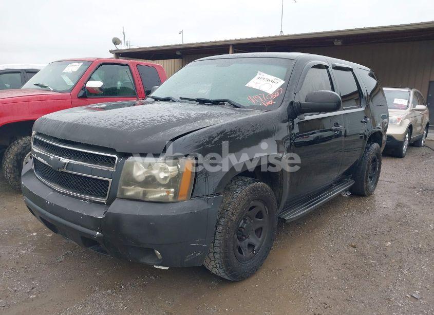 Photo 2 of 2014 Chevrolet Tahoe COMMERCIAL FLEET (VIN 1GNLC2E09ER220207)