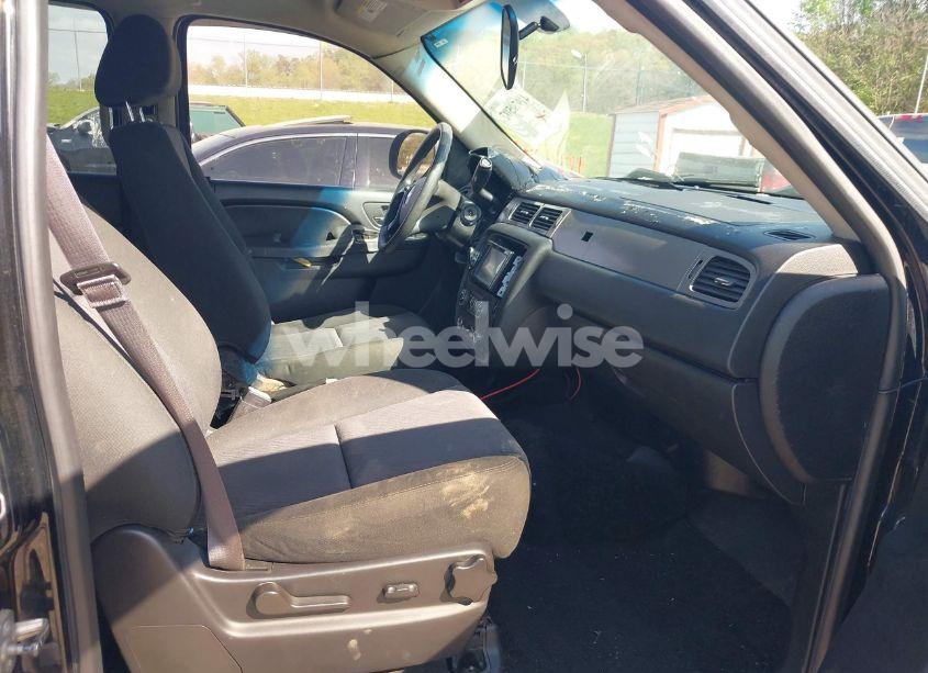 Photo 5 of 2014 Chevrolet Tahoe COMMERCIAL FLEET (VIN 1GNLC2E09ER220207)