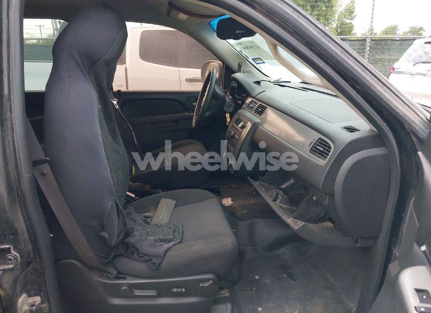 Photo 5 of 2011 Chevrolet Tahoe COMMERCIAL FLEET (VIN 1GNLC2E0XBR331361)