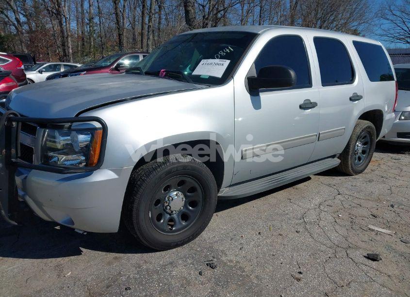 Photo 2 of 2013 Chevrolet Tahoe COMMERCIAL FLEET (VIN 1GNLC2E0XDR358949)